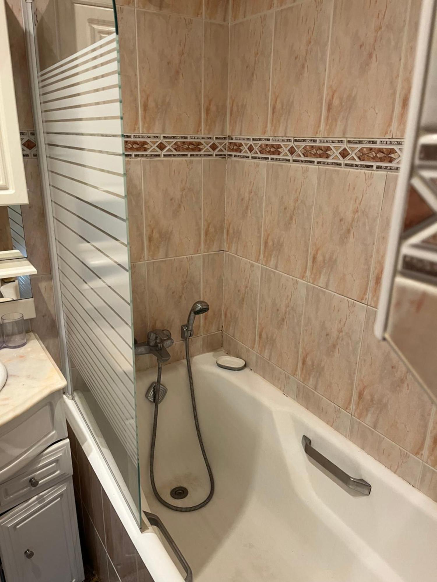 A Apartment Levallois-Perret